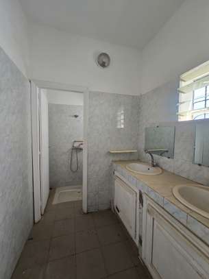 Bureau Appartement F3 à  Mermoz image 9