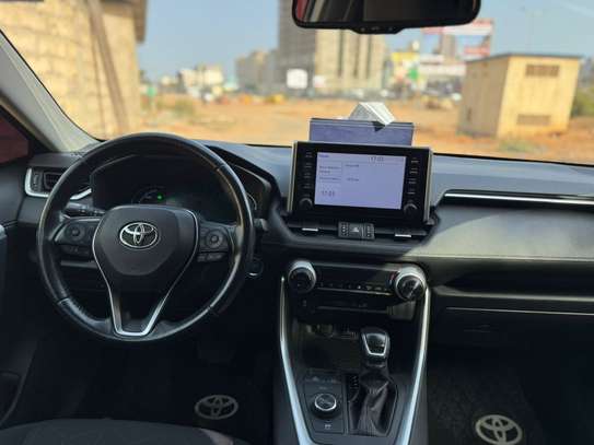 Toyota RAV4 2019 image 6