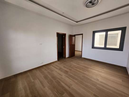 Appartement à louer à mermoz F4 image 9