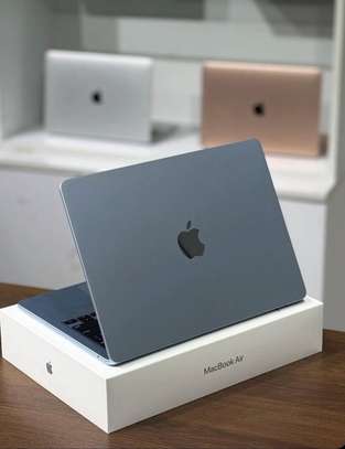 MacBook Air 13" (M5, 24 Go de mémoire unifiée, 512 Go SSD) image 6