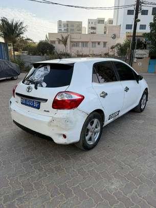TOYOTA AURIS 2012 image 4