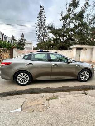 Kia Optima Gris Métallisé Berline 4 portes image 9