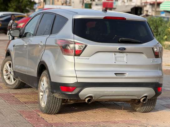 Ford Escape se image 5