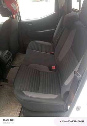 4x4 Pick-up neuf climatisé image 4