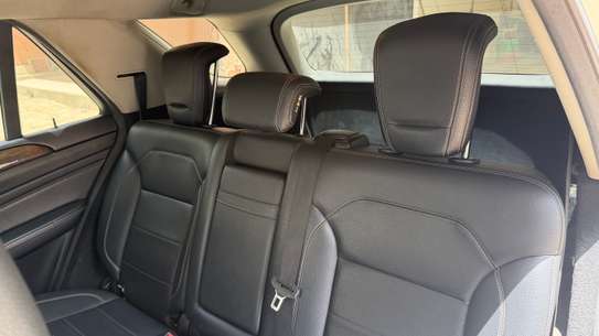 Mercedes ML 350 4MATIC Essence image 8