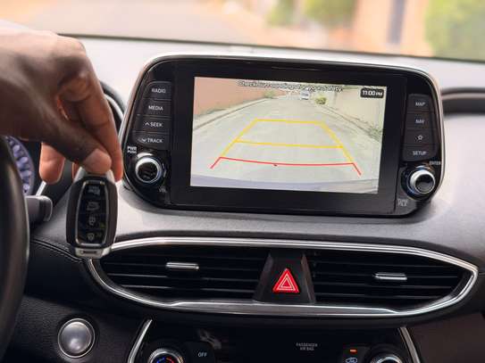Hyundai Santafe 2019/20 image 5