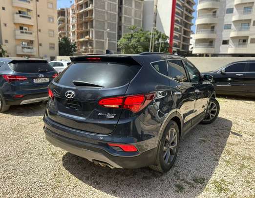 Hyundai Santafe image 6