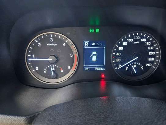 HYUNDAI TUCSON DIESEL AUTOMATIQUE 2.0 image 3