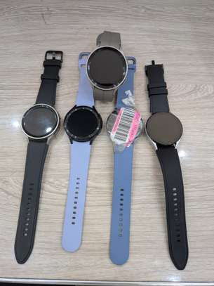 Samsung Watch simple et pro image 2