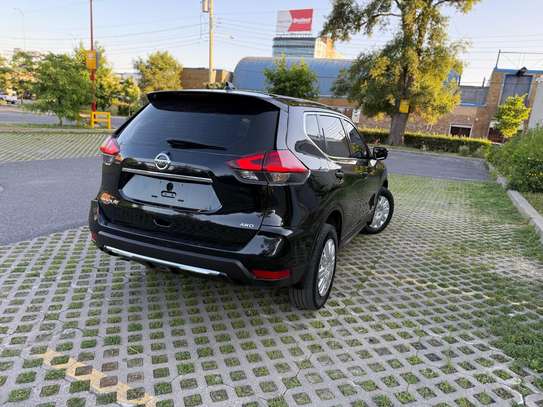Nissan image 11