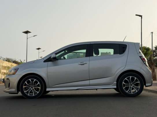 Chevrolet sonic Année 2018 image 9