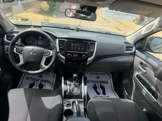 MITSUBISHI L200 2017 image 2