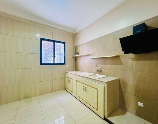 APPARTEMENTS F3 & F4 À LOUER - NGOR ALMADIES image 6