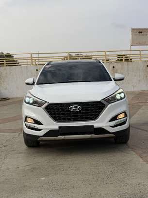 HYUNDAI TUCSON 2018 image 2