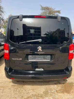 PEUGEOT TRAVELLER 8 places automatique diesel image 6