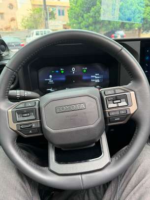 TOYOTA LAND CRUISER PRADO 2024 image 7