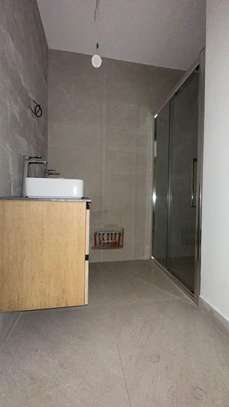 appartement 3 chambres salon aux Almadies image 14