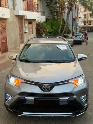 TOYOTA RAV4 XLE ANNÉE 2018 image 13