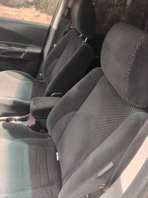 Hyundai voiture compacte gris métallisé économique image 12