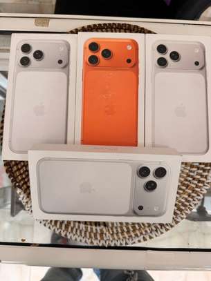 Iphone 17Pro max 256gb esim scelle image 2