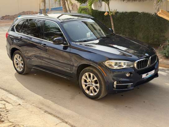 BMW X5 image 2