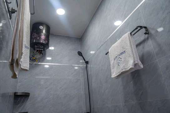 SOMPTUEUX STUDIO F2 MEUBLÉ HAUT STANDING À LOUER À FASS image 13