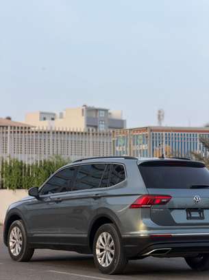 Volkswagen Tiguan 2018 Gris Métallisé SUV Spacieux image 11