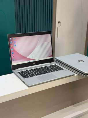 HP 14 pouces Argent ordinateur portable design moderne image 4