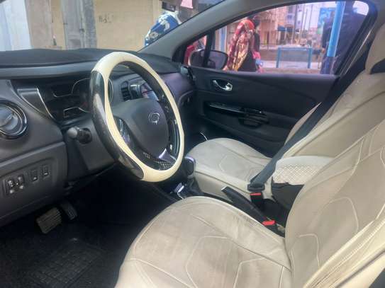 RENAULT QM3 2016/2017 image 5