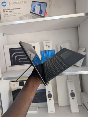 Microsoft Surface Pro 9 ) i5 12e generation ) 8  ram ) 256 image 2
