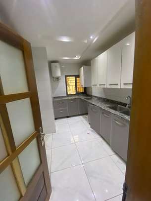 APPARTEMENT AUX MAMELLES image 6