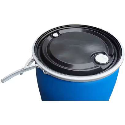 Fût industriel 220 L avec couvercle sécurisé image 3