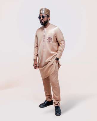 Tenue traditionnelle homme beige clair manches longues image 6