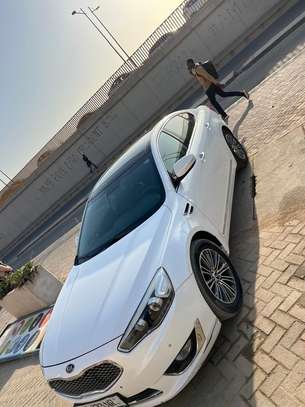 KIA K7 image 2