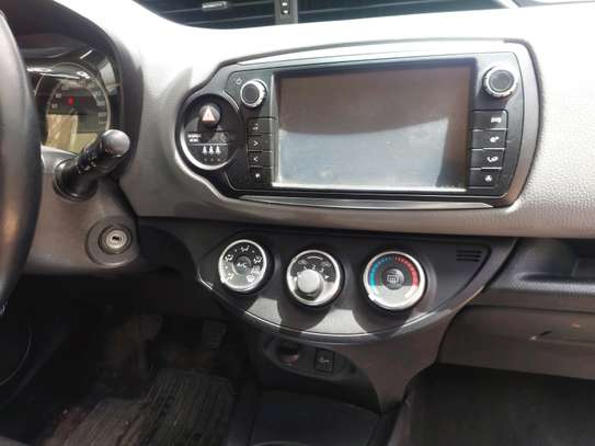 Toyota yaris  a vendre image 9