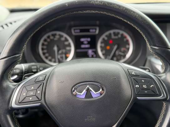 Infiniti QX30 2018 image 6