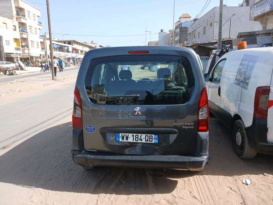 Peugeot Partner Diesel 5 portes Gris foncé image 3