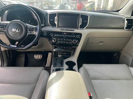 Kia sportage image 4