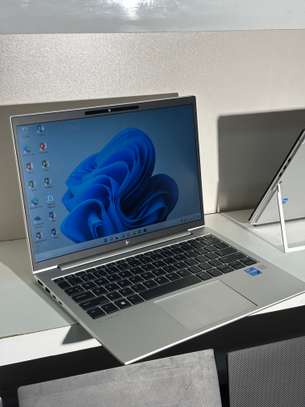 💻 HP ELITEBOOK 830 G10 image 4