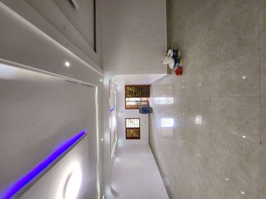 Appartement très grand à Sacré cœur image 3