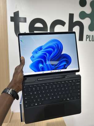 Surface Pro 10 - Intel Ultra 7 | 16GB RAM | 512 image 3