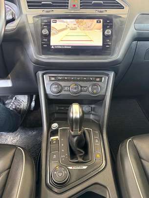 Volkswagen Tiguan image 10