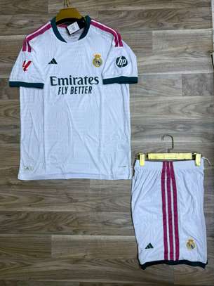 Maillot club et national image 8