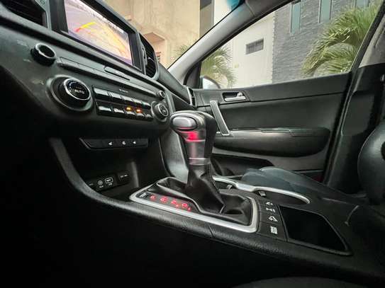 Kia Sportage EX version 4x4 image 10