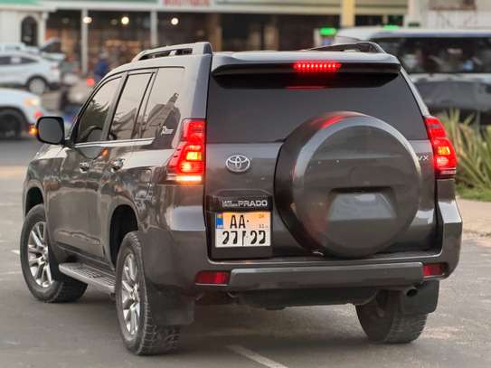 TOYOTA PRADO VX DIESEL 2020 image 5