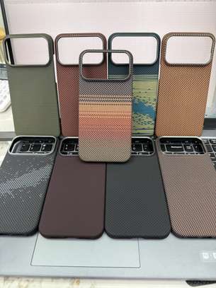 POCHETTE IPHONE CARBONE image 10