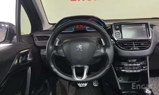 Peugeot 2008 année 2017 image 3