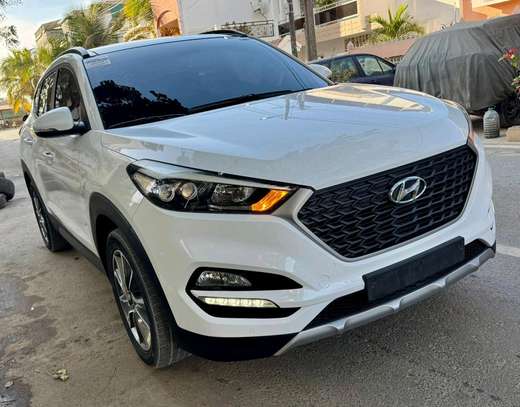 Hyundai tucson 2017 2018 image 2