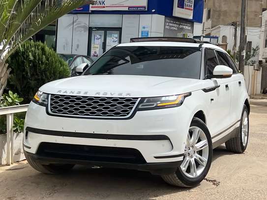 Range Rover Velar SUV blanc performance et style image 3