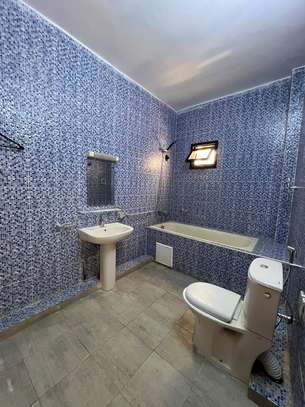 APPARTEMENT F5 À LOUER – NGOR ALMADIES. image 3